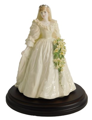 Lot 1486 - A Coalport limited edition porcelain figure of...