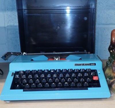 Lot 3040 - A Maritso 30 cased typewriter.
