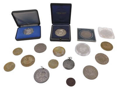 Lot 534 - A quantity of silver and other medallions, to...