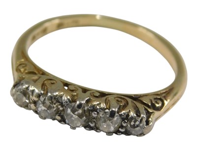 Lot 1057 - A Victorian diamond five stone ring, set with...