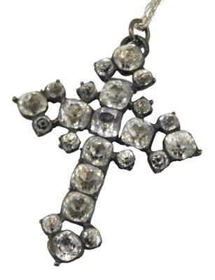 Lot 459 - A paste set pendant cross, on a cable link...
