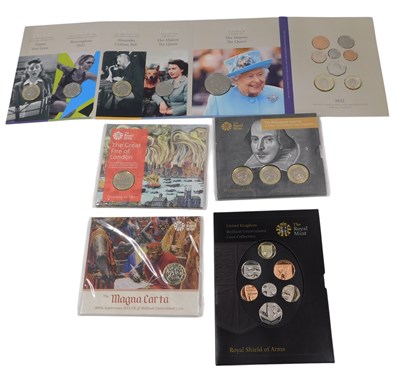 Lot 556 - A Royal Mint Shakespeare 2016 two pound three...