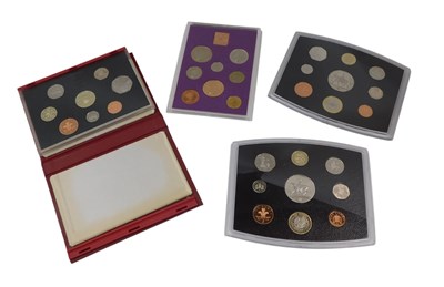 Lot 559 - Two Royal Mint uncirculated coin collections...