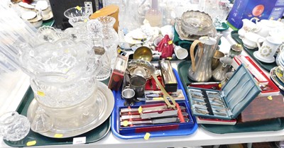 Lot 2089 - Cut glassware, including vases, bowls, etc.,...