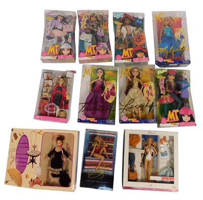 Lot 488 - Various dolls, to include Barbie Victorian...