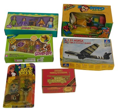 Lot 490 - Various toys, to include a Burago Pippo Goofy...