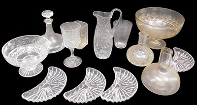 Lot 842 - A large cut glass fruit bowl or...