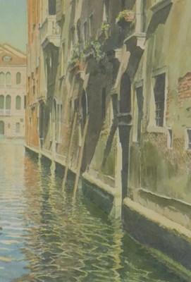 Lot 616 - Noel Shepherdson. Off the Grand Canal Slanting...
