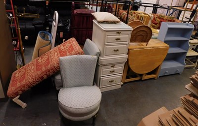 Lot 2605 - A group of furniture, to include two bedroom...