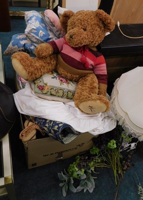 Lot 3192 - Various cushions, to include a floral tapestry...