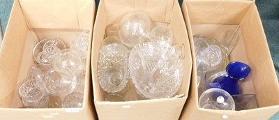 Lot 2112 - A group of glassware, to include vases, bowls,...