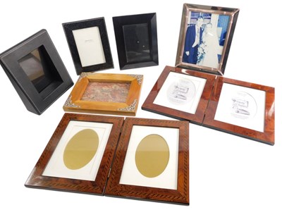 Lot 805 - A quantity of photograph frames, to include...