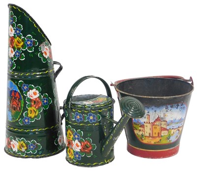 Lot 526 - A group of bargeware, comprising a watering...
