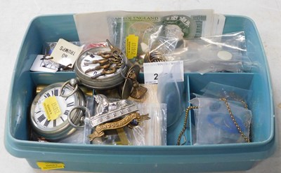 Lot 2124 - Costume jewellery and other items, including...