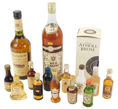 Lot 49 - A group of alcohol, to include a bottle of...