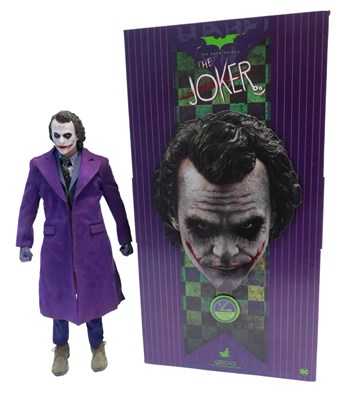 Lot 101 - A Hot Toys QS010 The Dark Knight Heath...