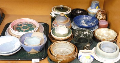 Lot 2018 - A group of studio pottery, to include bowls,...