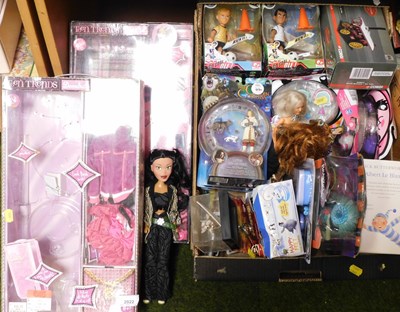 Lot 2022 - Two Teen Trends dolls, together with a...