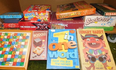 Lot 2042 - Various board and other games, to include...