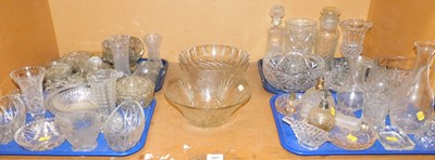 Lot 2047 - A group of glassware, to include vases, bowls,...
