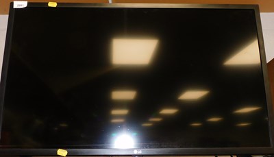 Lot 2081 - An LG 31" television, with lead, lacking remote.