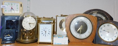 Lot 2083 - Various mantel clocks, to include a Kundo...