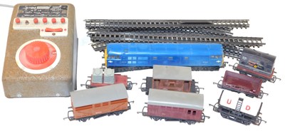 Lot 318 - A Hornby OO gauge train set, containing a...