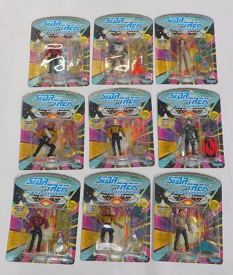 Lot 136 - Playmates Star Trek The Next Generation...