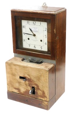 Lot 400 - A mid century wooden cased clocking in...