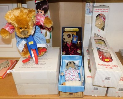 Lot 2104 - Various soft toys, to include Compare the...