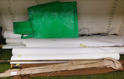 Lot 2127 - Various mats, together with a three piece...