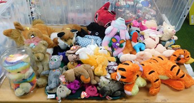 Lot 2139 - Soft toys, to include Disney's Tigger, TY...