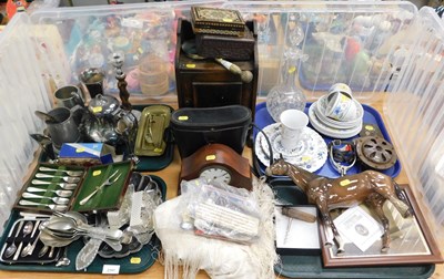 Lot 2141 - General household effects, to include cased...