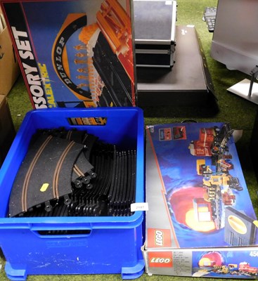 Lot 2187 - A Lego 4563 set, lacking train, together with...