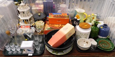 Lot 2197 - General household effects, to include drinking...
