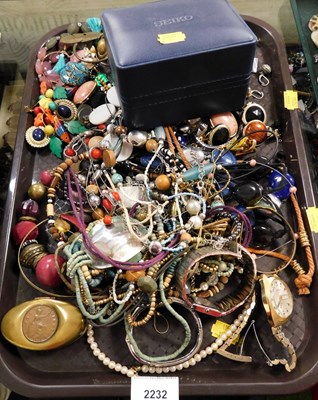 Lot 2232 - Costume jewellery, to include wristwatches, a...