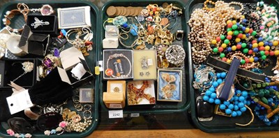 Lot 2242 - Costume jewellery, to include stone set rings,...