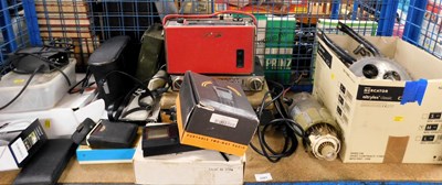Lot 2261 - A Roberts R505 radio, together with cased...