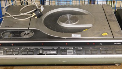 Lot 2271 - A Philips VLT 600 laser disc player.