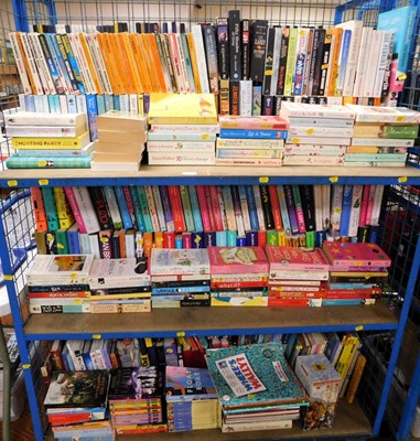 Lot 2277 - Paperback fiction, authors to include Sophie...