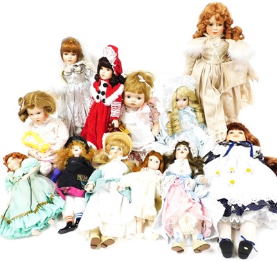 Lot 453 - Assorted collector's and other dolls. (a...