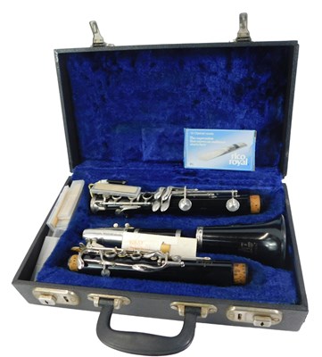 Lot 48 - A Boosey and Hawkes Regent clarinet, serial no....