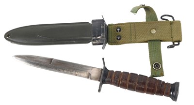 Lot 247 - Post-war American M3 fighting knife, in a M8A1...