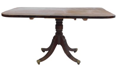 Lot 751 - An early 19thC mahogany breakfast table, the...