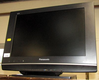 Lot 2129 - A Panasonic Viera flatsceen 17" television,...