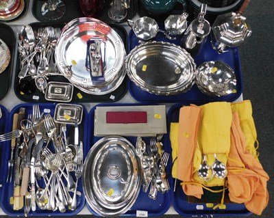 Lot 2166 - Metalware, including plated items, tea and...