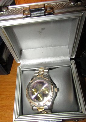 Lot 2240 - A gentleman's Figaro quartz powered wristwatch,...