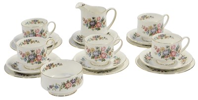 Lot 594 - A Paragon porcelain Lavinia pattern part tea...