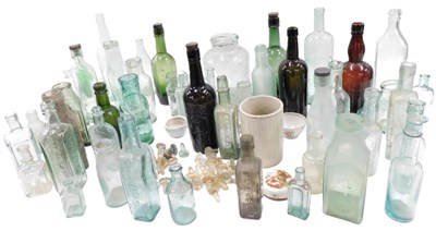 Lot 193 - A quantity of vintage bottles, to include...