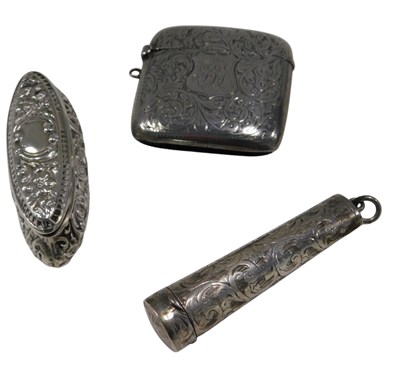 Lot 695 - A George V oval embossed silver box and cover,...
